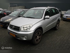 Toyota RAV4 - 1.8-16V VVT-i Terra