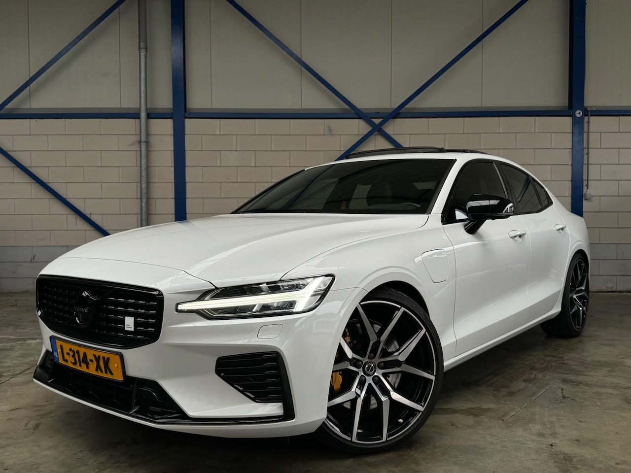 Volvo S60 - 2.0 T8 AWD Polestar |HEICO uitl.|21 INCH|Pano|H/K|Memory|360cam| - AutoWereld.nl