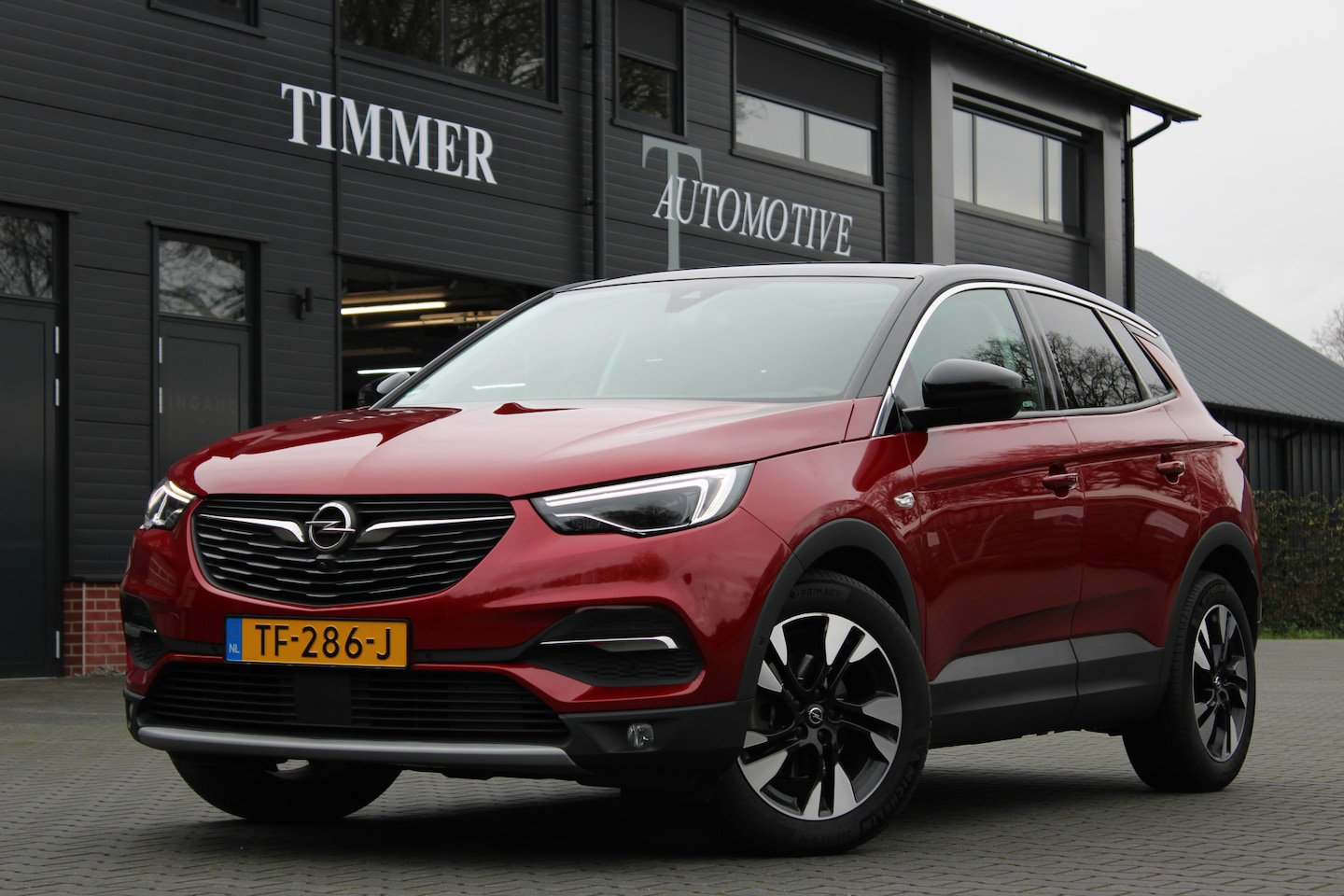 Opel Grandland X - 1.2 Turbo Ultimate Dealer onderhouden Automaat Panoramadak, Lederen bekleding, stoelgeheug - AutoWereld.nl