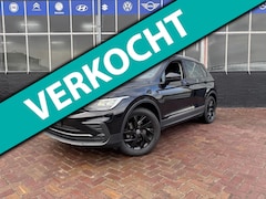 Volkswagen Tiguan - 1.5 TSI Active *Trekhaak+Stuur/Stoelverwarming