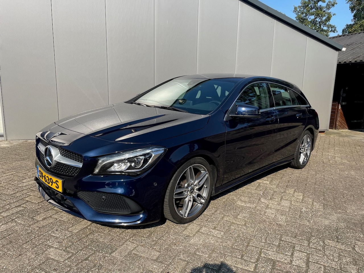 Mercedes-Benz CLA-klasse Shooting Brake - 180 Business Solution AMG Upgrade Edition | Led | Navi | Leder alcantara - AutoWereld.nl