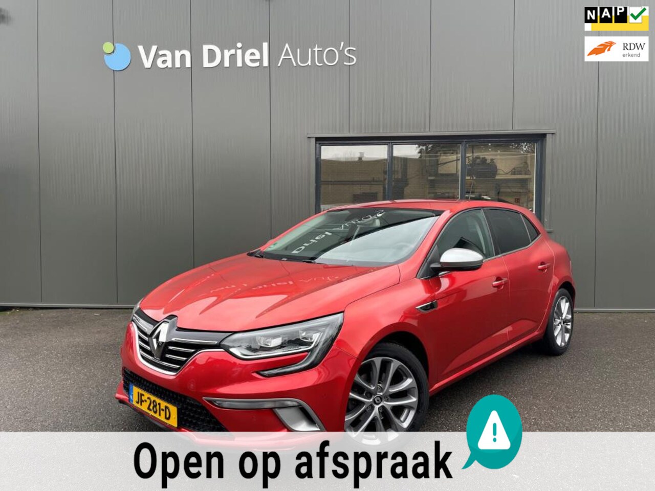 Renault Mégane - TCe 130 GT-Line / Navigatie / Camera! - AutoWereld.nl