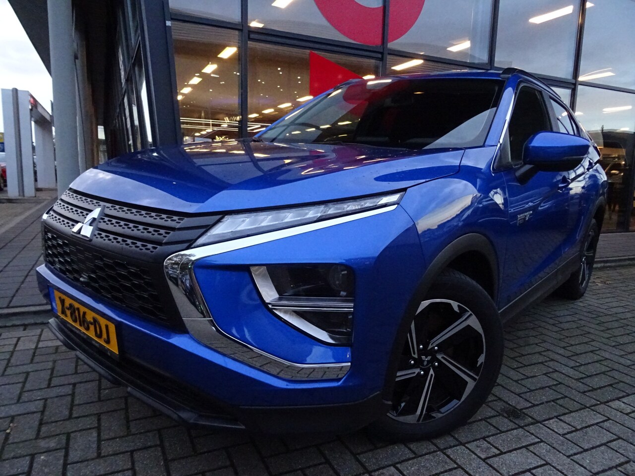 Mitsubishi Eclipse Cross - 2.4 PHEV Intense+ 2.4 PHEV Intense 188 PK - AutoWereld.nl