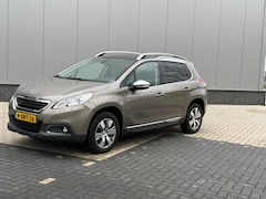 Peugeot 2008 - 1.2 PureTech Allure / Automaat / Pano