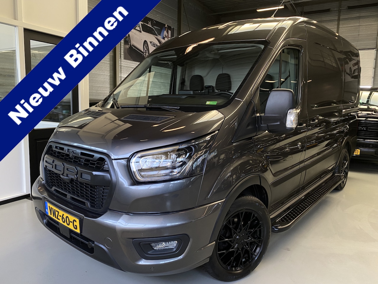 Ford Transit - 320 2.0 TDCI L2H2 Limited Camera, Cruise, Trekhaak, Dubbele schuifdeur - AutoWereld.nl