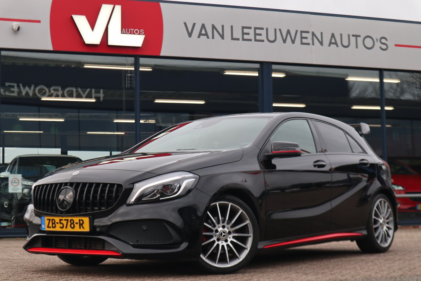 Mercedes-Benz A-klasse - 180 d Business Solution AMG | Stoelverwarming | Navi | Cruise - AutoWereld.nl