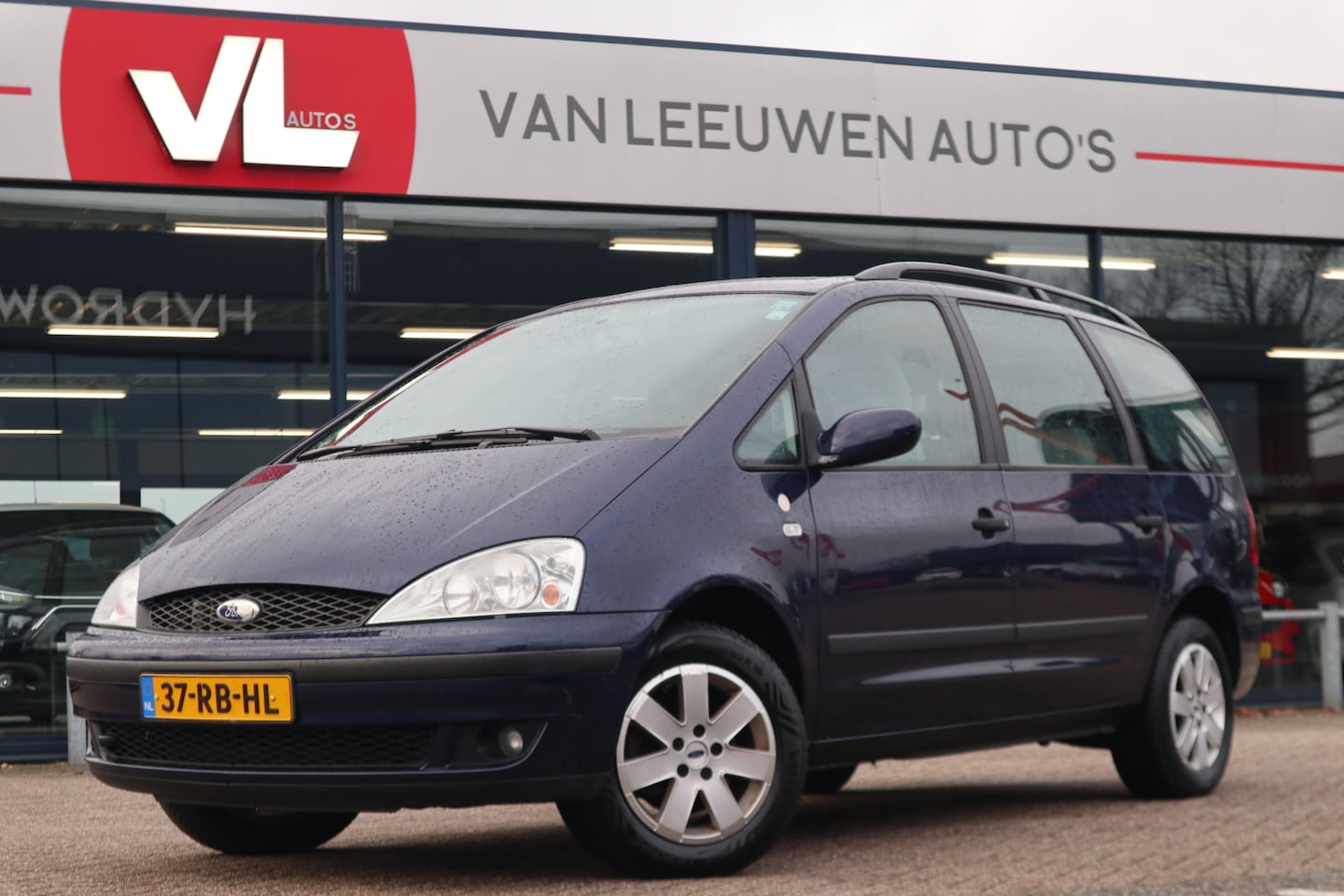 Ford Galaxy - 2.0-8V Centennial | Airco | Trekhaak | APK 27-02-2025 | - AutoWereld.nl