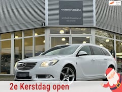 Opel Insignia Sports Tourer - 2.0 T 220 PK / OPC Line / Autom. / Navi