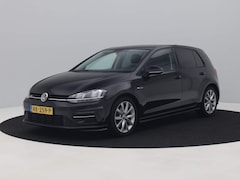 Volkswagen Golf - 1.0 TSI 6-Bak R-line | ADAPTIVE | STOELVERWARMING