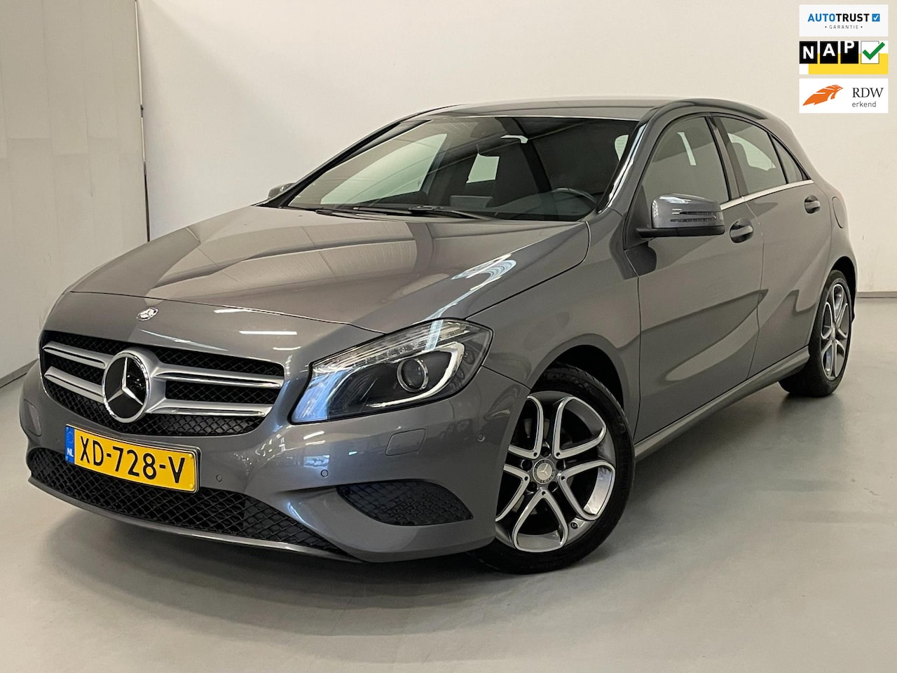 Mercedes-Benz A-klasse - 220 CDI Urban / Xenon / Camera / Stoelverwarming - AutoWereld.nl