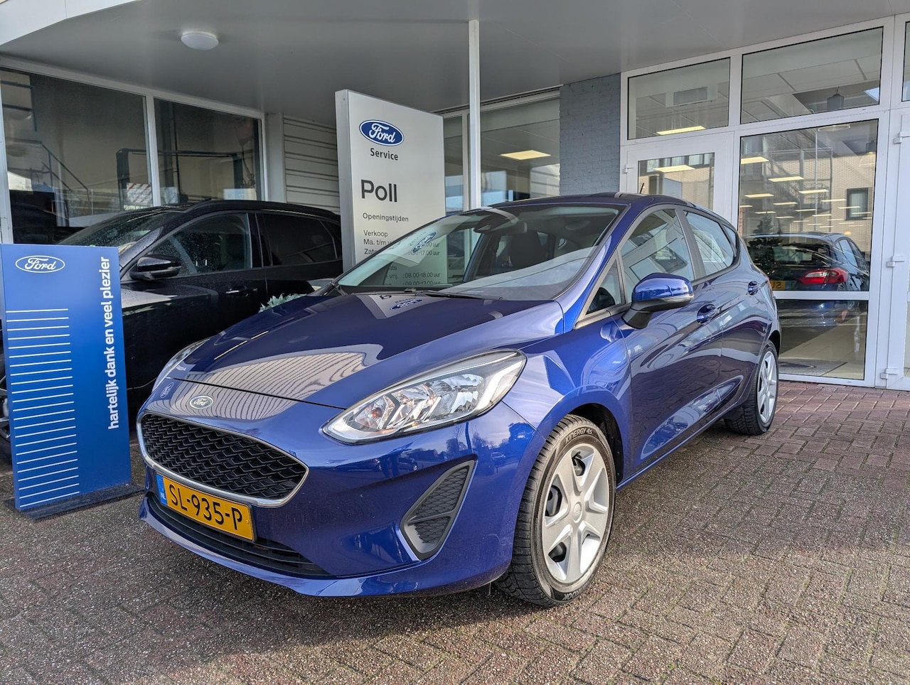 Ford Fiesta - 1.1 Trend Airconditioning Navigatie DAB+ Apple Car play Bluetooth Parkeersensoren 5drs - AutoWereld.nl