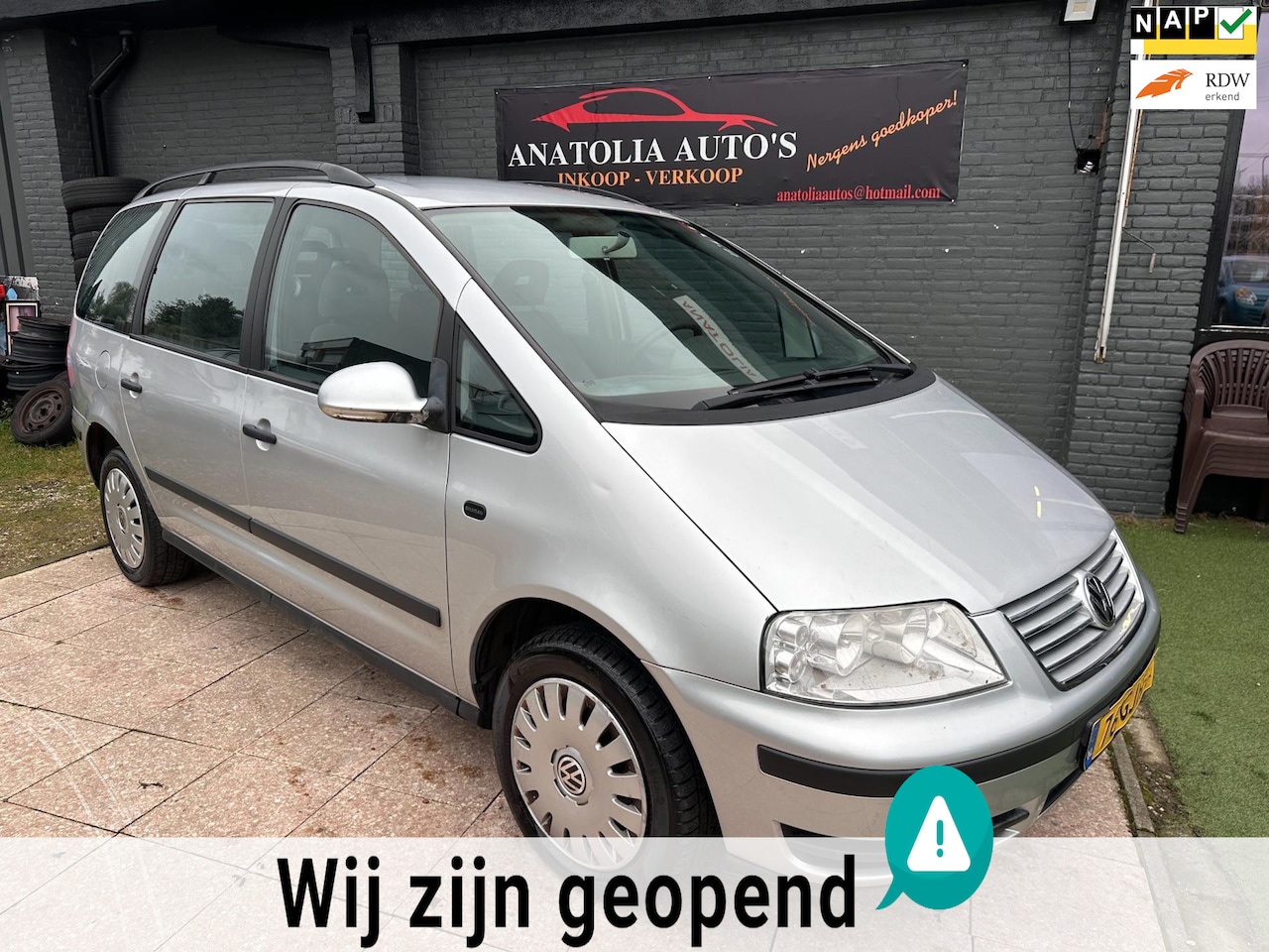 Volkswagen Sharan - 2.0 Trendline*APK*AIRCO* - AutoWereld.nl