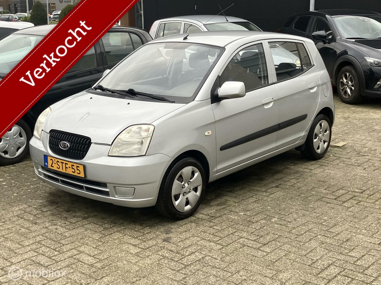 Kia Picanto - 1.0i 5-drs I AIRCO I nieuwe APK - AutoWereld.nl