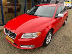 Volvo V70 - 2.5FT R-Design 230PK / LEER / XENON / PDC