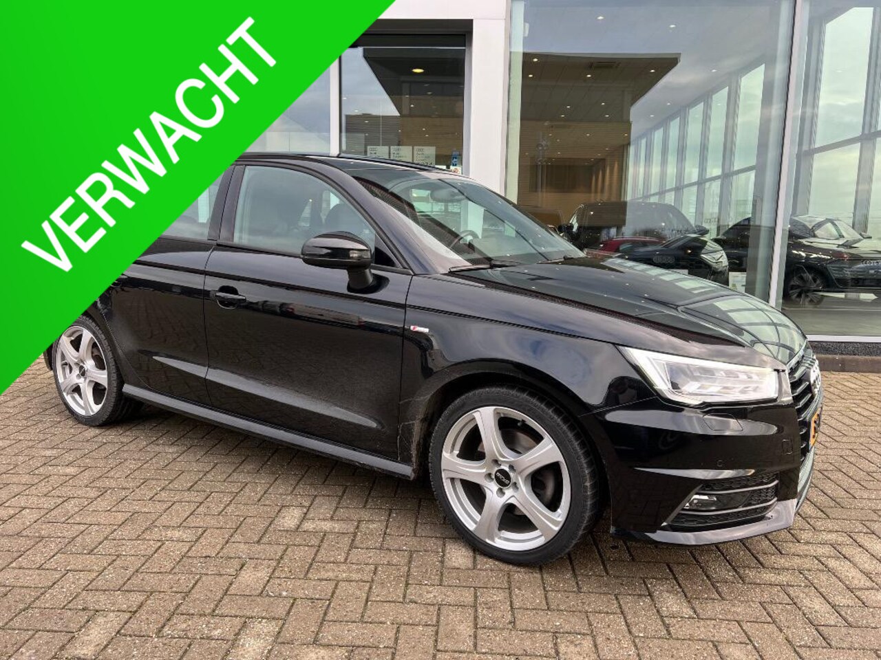 Audi A1 Sportback - 1.4 TFSI S-Line 1e Eigenaar | LED | Parkeersensoren | Stoelverwarming | Navigatie | Origin - AutoWereld.nl