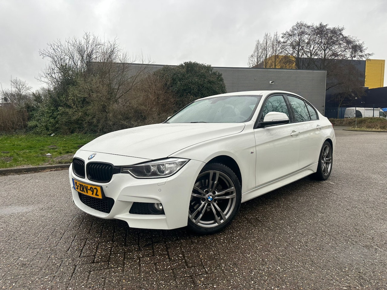 BMW 3-serie - 316i High Executive M-Pakket Navi/Clima/Cruise/PDC/NAP - AutoWereld.nl