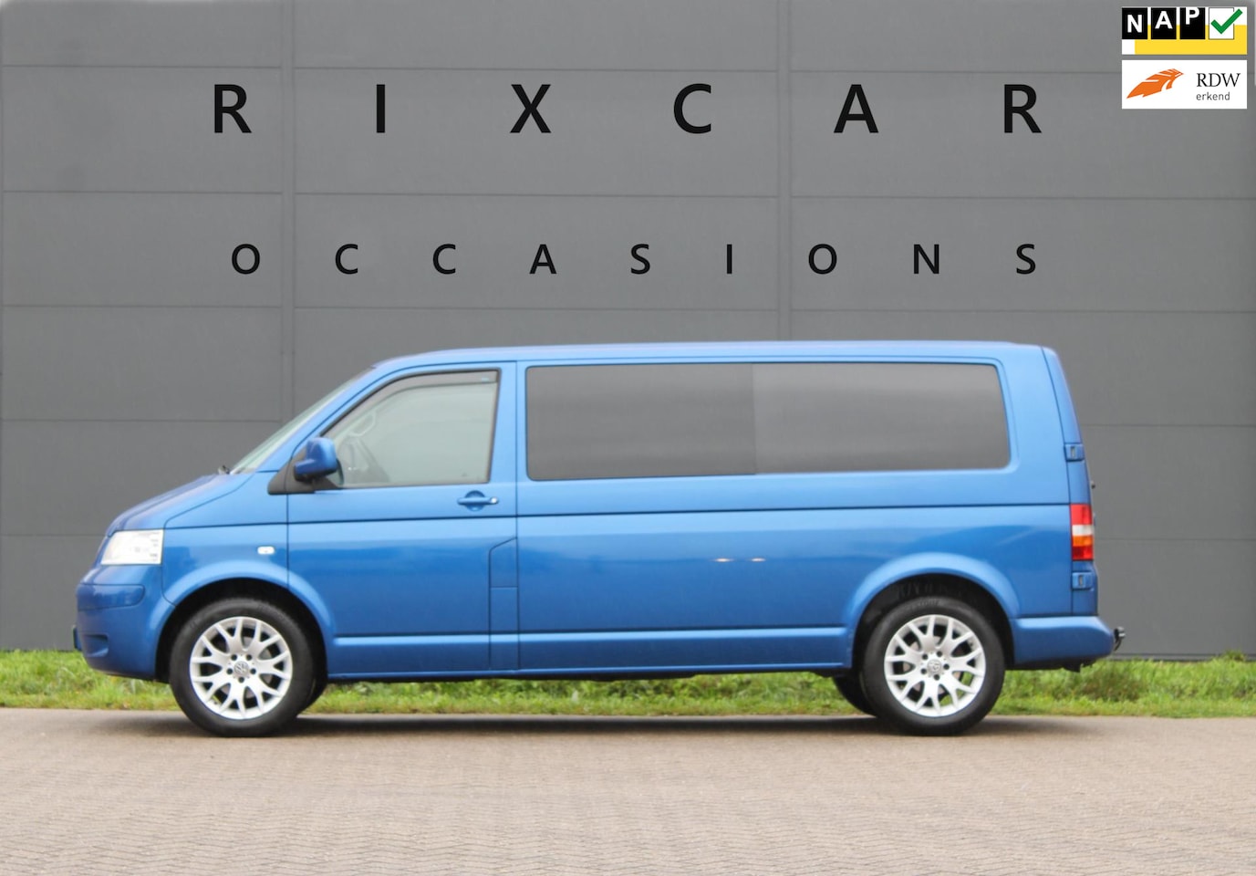 Volkswagen Transporter - 2.5 TDI 340 DubbelCabine Airco Cruise - AutoWereld.nl