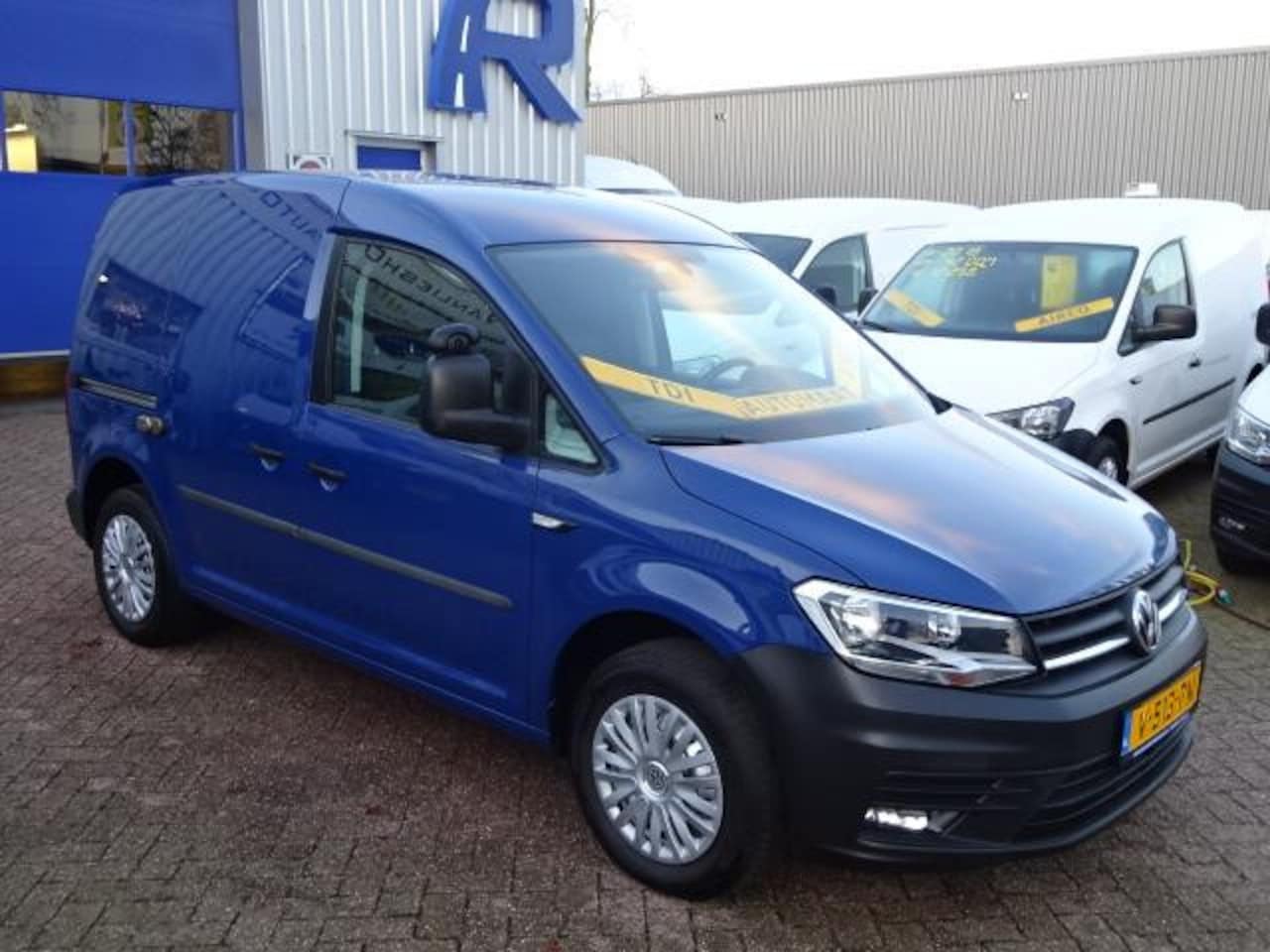 Volkswagen Caddy - 2.0 TDI L1H1 EU6 BMT DSG AUTOMAAT - AutoWereld.nl