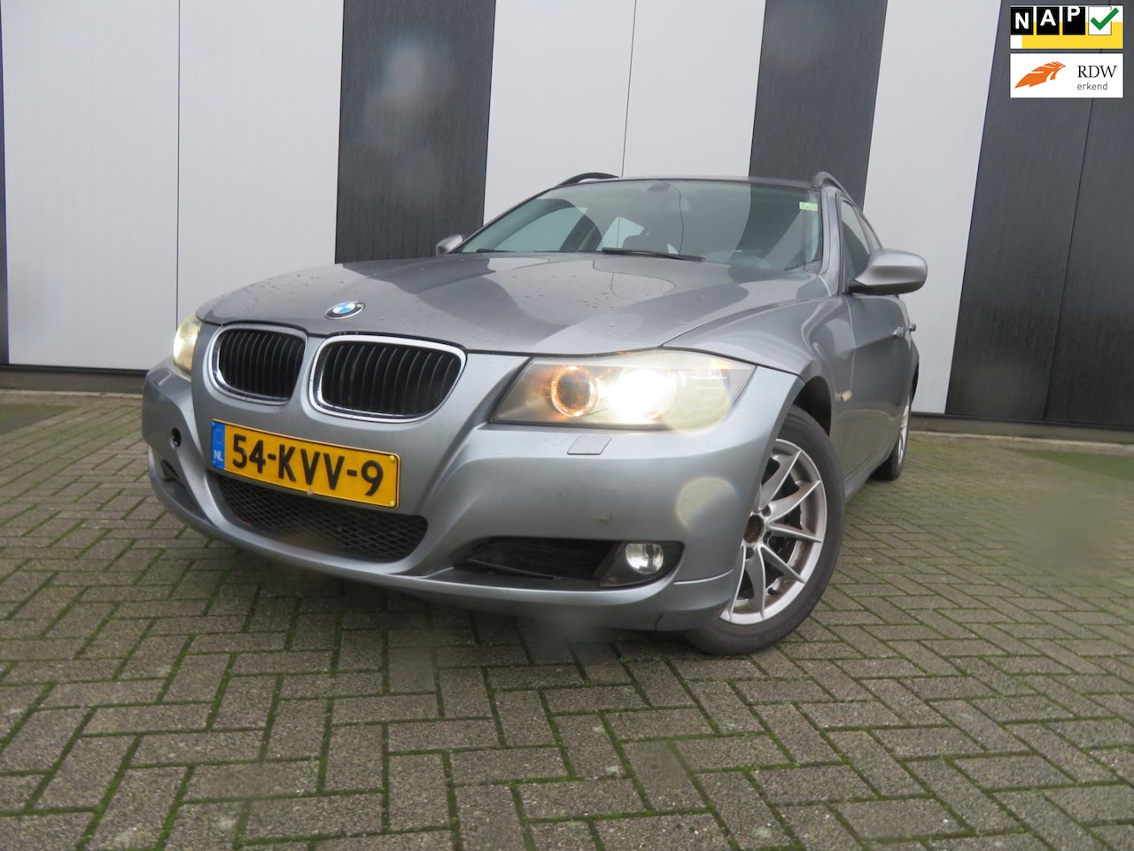 BMW 3-serie Touring - 318i Business Line 318i Business Line - AutoWereld.nl