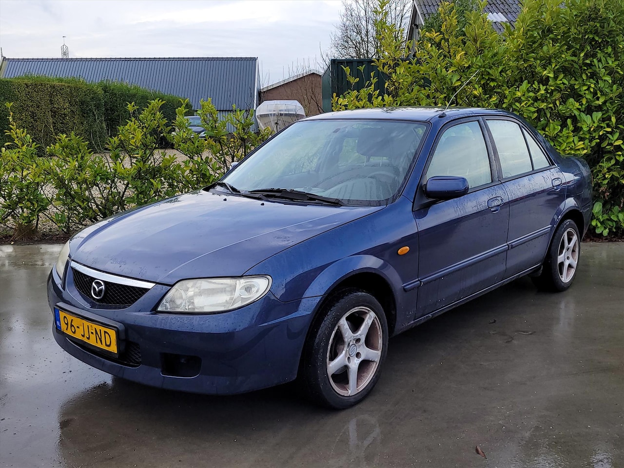 Mazda 323 - 1.6 Exclusive | Airco | Elek. Pakket | Trekhaak - AutoWereld.nl