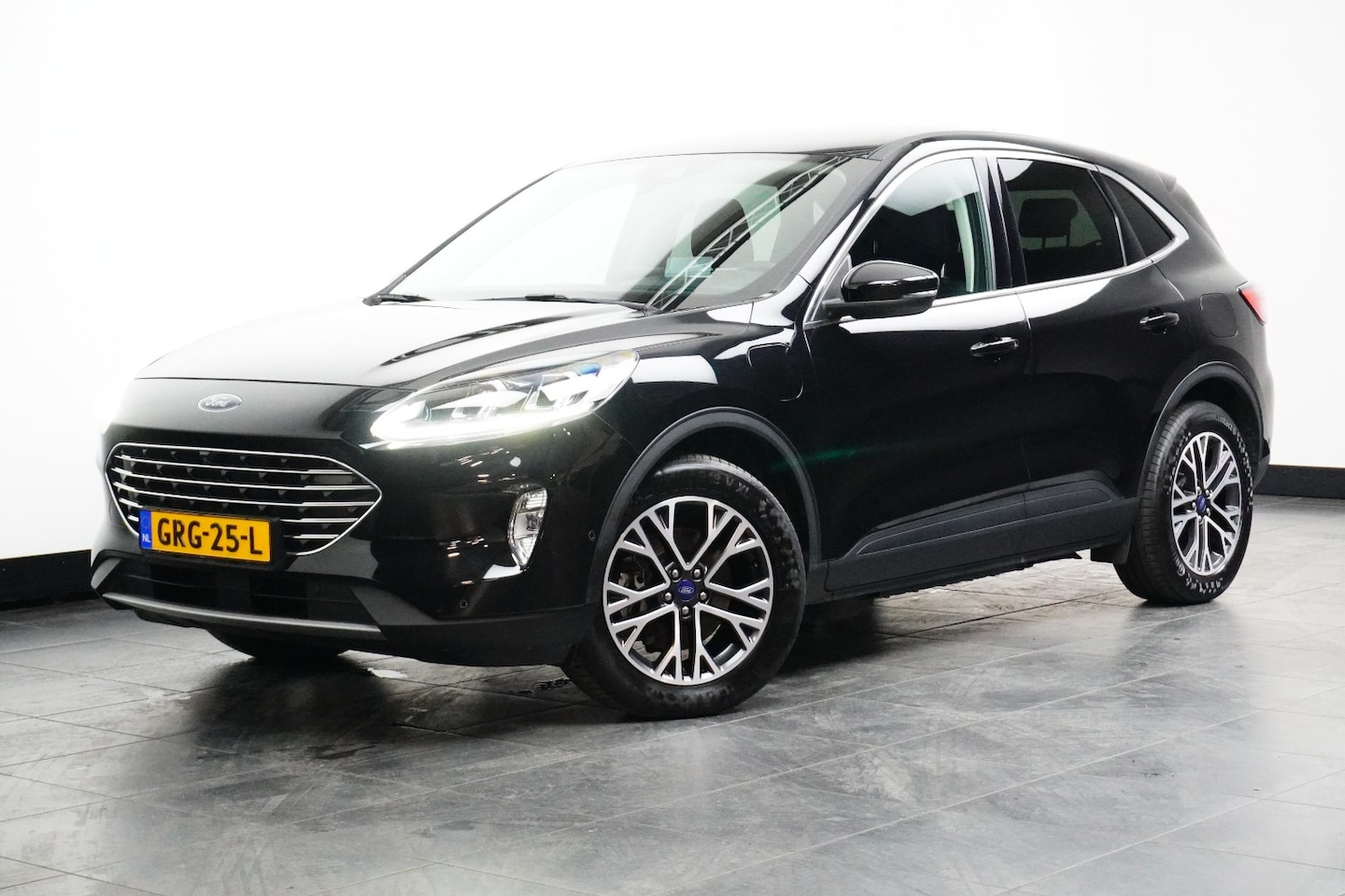 Ford Kuga - 2.5 PHEV Titanium X Ford Kuga 225PK Automaat | Apple Carplay/Android Auto|telefoonintegrat - AutoWereld.nl