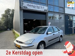 Ford Focus - 1.6-16V Cool Edition Airco Trekhaak Nieuwe APK NAP Logisch