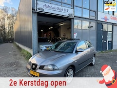 Seat Ibiza - 1.4-16V Sensation Climate control Cruise control Nieuwe APK NAP rapport