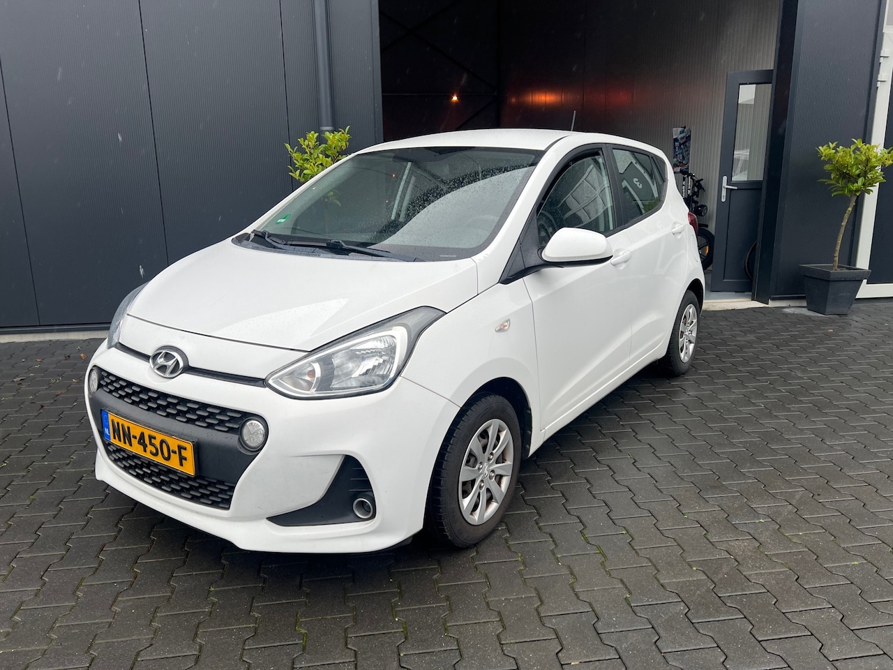 Hyundai i10 - 1.0i Go! 2017 1.0i Go! 2017 - AutoWereld.nl