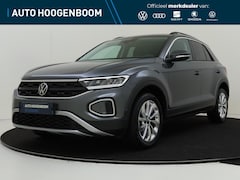 Volkswagen T-Roc - 1.0 TSI Life Edition | Achteruitrijcamera | Adaptive cruise control | Apple Carplay / Andr