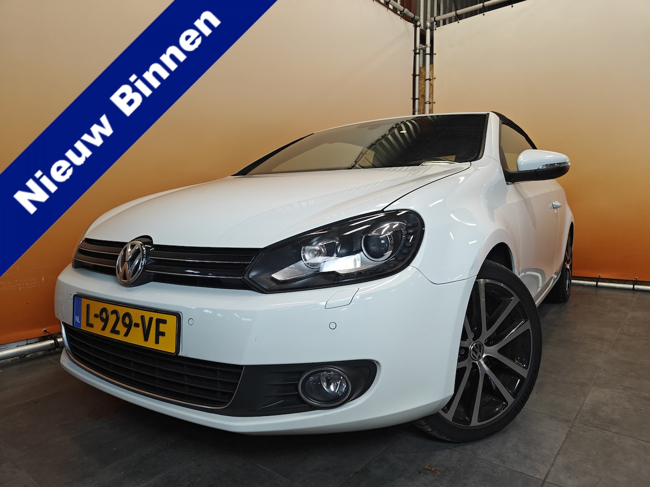 Volkswagen Golf Cabriolet - 1.4 TSI navi lmv leer - AutoWereld.nl