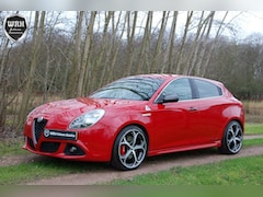 Alfa Romeo Giulietta - 1750 TBI QV TCT