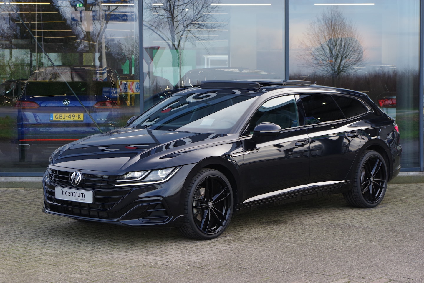 Volkswagen Arteon Shooting Brake - 1.4 TSI eHybrid 218 PK R-Line Business+ PHEV, Leder, Panoramadak, Elek. Trekhaak, Massage, - AutoWereld.nl