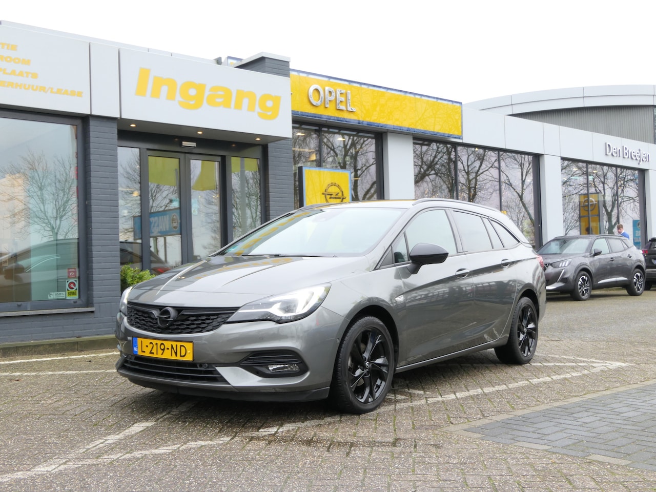 Opel Astra Sports Tourer - ST 1.2 Turbo 130pk Business Elegance | High Gloss Black pakket | 17'' LMV - AutoWereld.nl