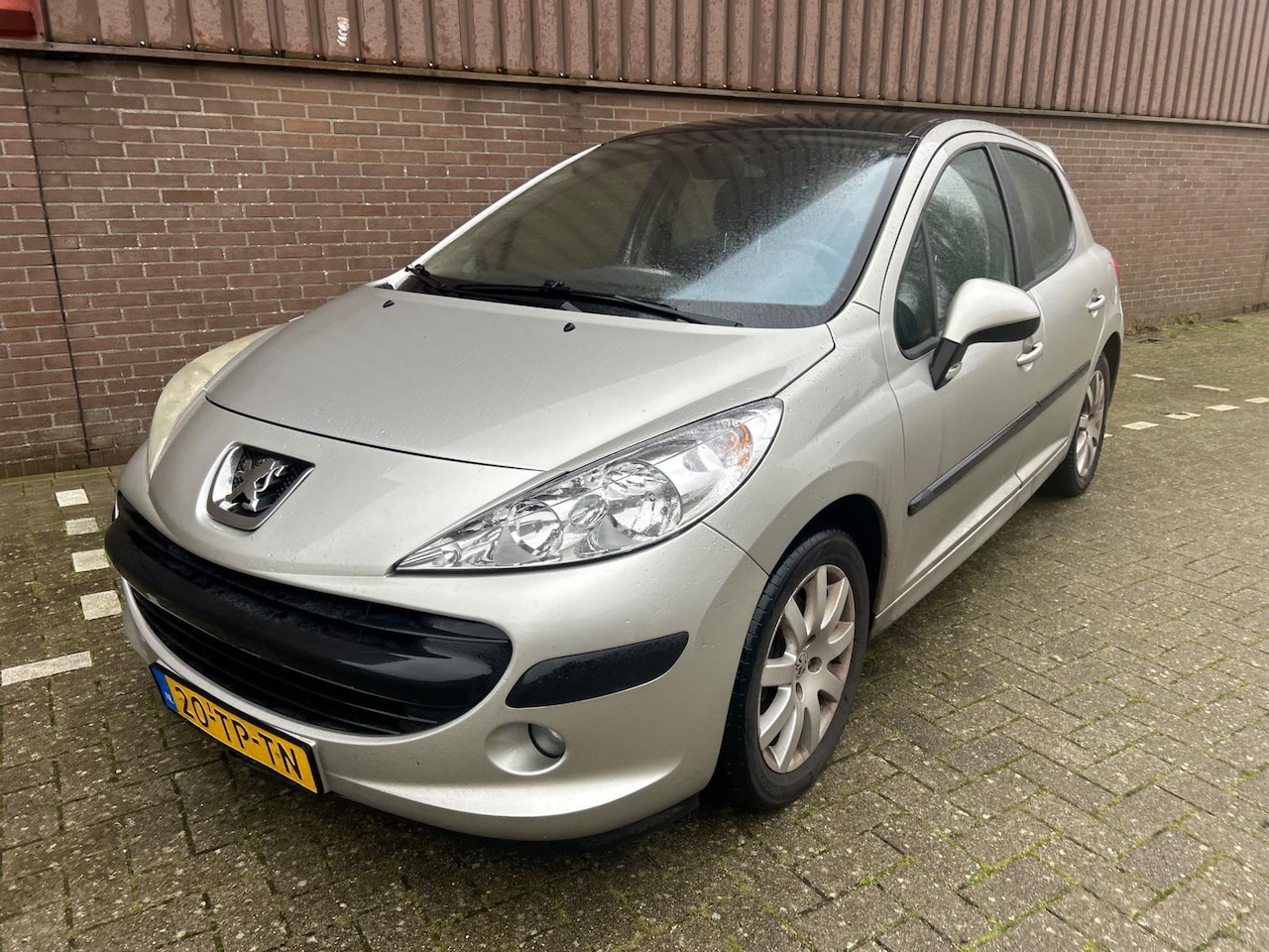 Peugeot 207 - 1.6-16V XT PANORAMA DAK Clima Cruise APK NAP - AutoWereld.nl