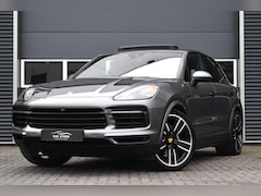 Porsche Cayenne - 3.0 E-Hybrid 476 PK / SPORT DESIGN / PANO / SPORT CHRONO / 22" / SFEER / LUCHTVERING / BOS