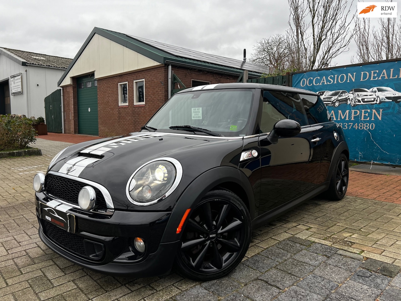 MINI Cooper S - Mini 1.6 Goodwood Panorama|Navigatie|Harman&Kardon|Volleder|Cruise Control|PDC - AutoWereld.nl