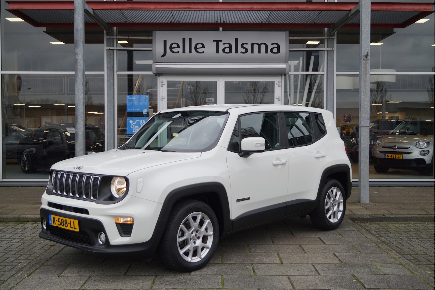 Jeep Renegade - 1.3T DDCT Longitude |  Apple Carplay/Android Auto | Keyless Entry/Start | Climate Control - AutoWereld.nl