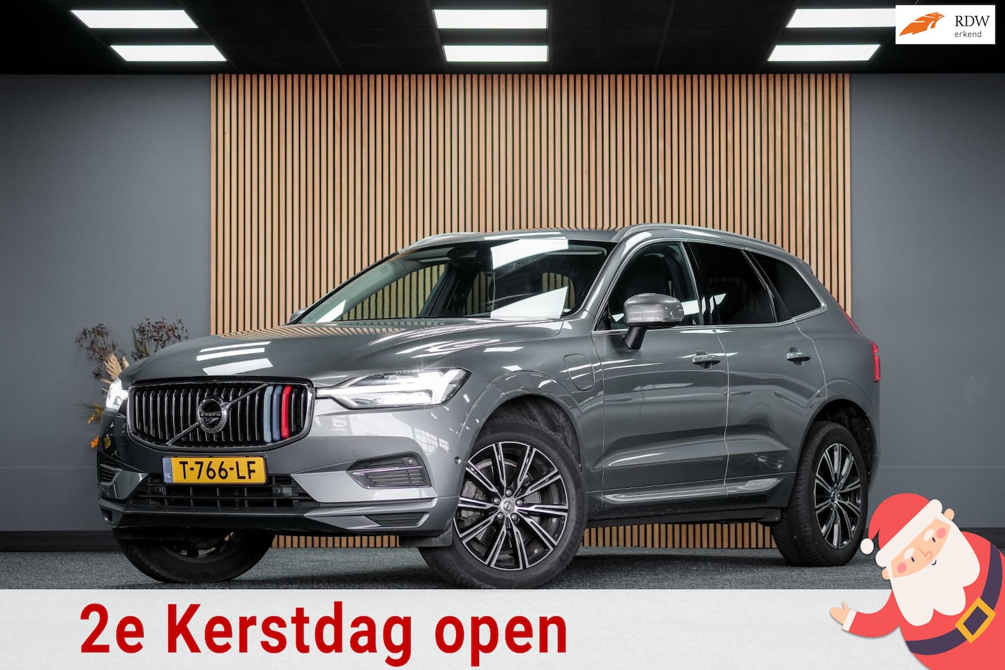 Volvo XC60 - 2.0 T8 Twin Engine AWD Inscription |Pano|360 - AutoWereld.nl