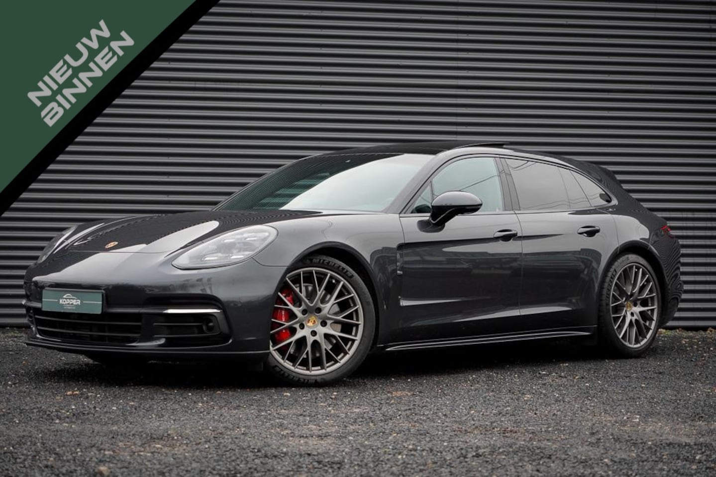 Porsche Panamera Sport Turismo - 3.0 4 / Pano / Incl BTW / Sportchrono / 4Wiel Sturing - AutoWereld.nl