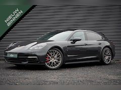 Porsche Panamera Sport Turismo - 3.0 4 / Pano / Incl BTW / Sportchrono / 4Wiel Sturing