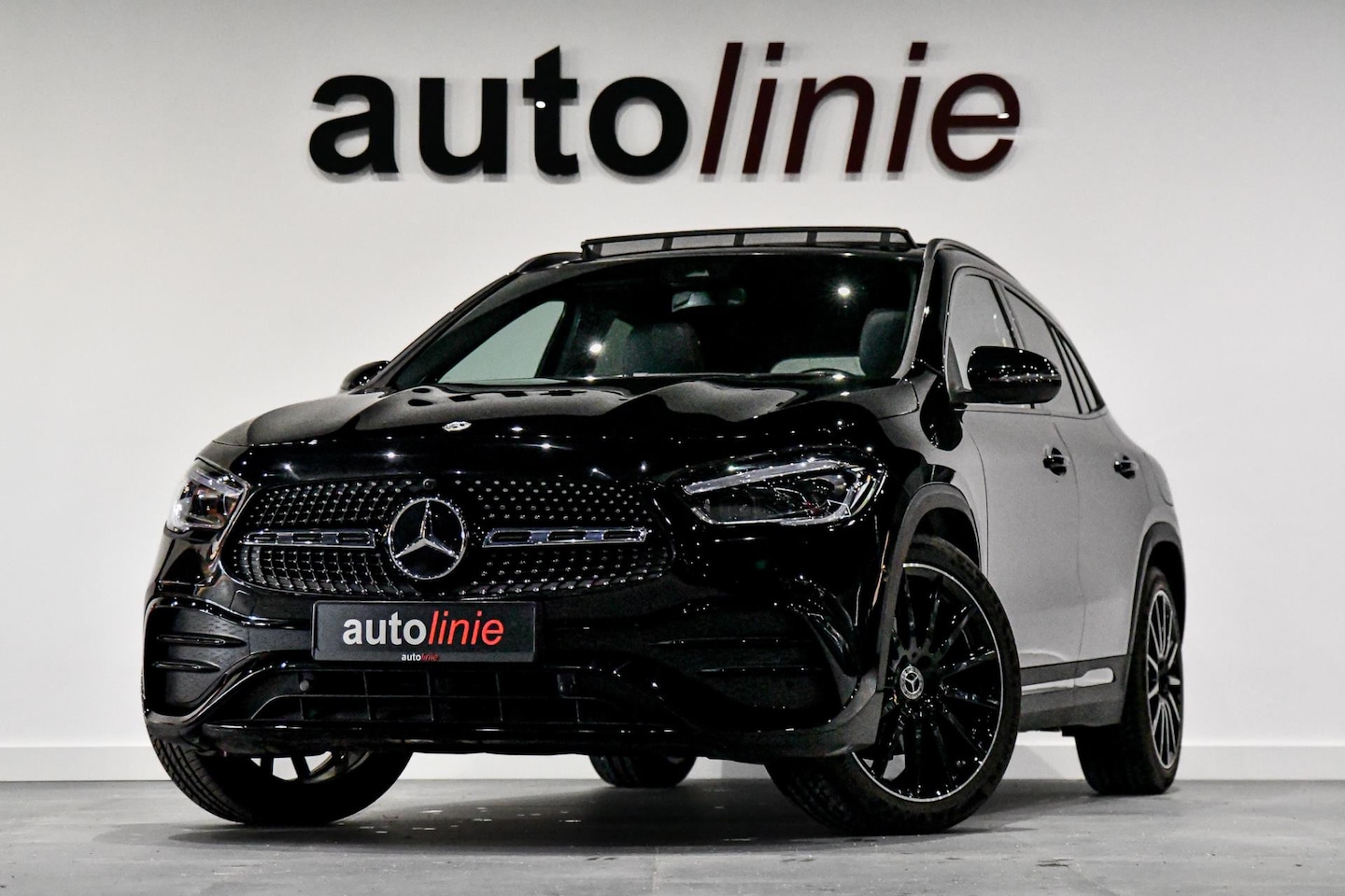 Mercedes-Benz GLA-Klasse - 180 AMG Night. Pano, Memory, ACC, Burm, Keyless, Camera, Carbon, 20'', Multibeam! - AutoWereld.nl