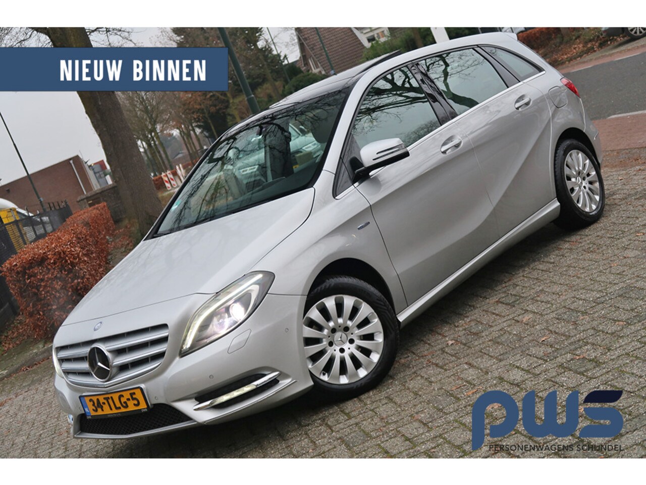 Mercedes-Benz B-klasse - 180 Ambition Panodak / Led / Cruise / PDC / Xenon / apk 10-2025 - AutoWereld.nl