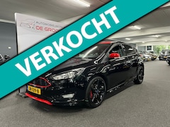 Ford Focus - 1.5 Black Edition NL-auto / eerste eigenaar