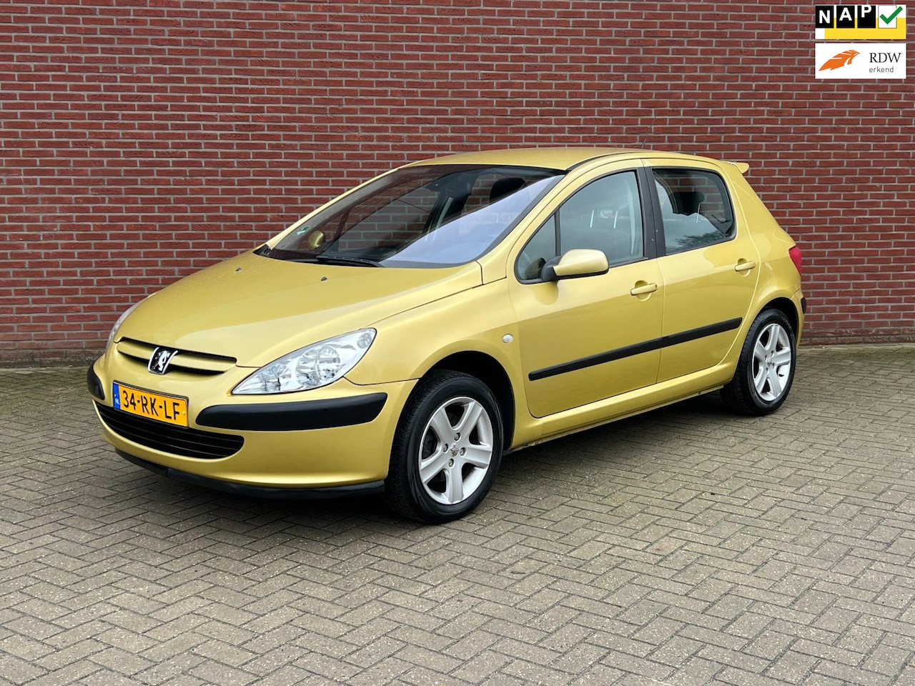 Peugeot 307 - 2.0-16V XT / Automaat / 5-deurs / airco Trekhaak - AutoWereld.nl