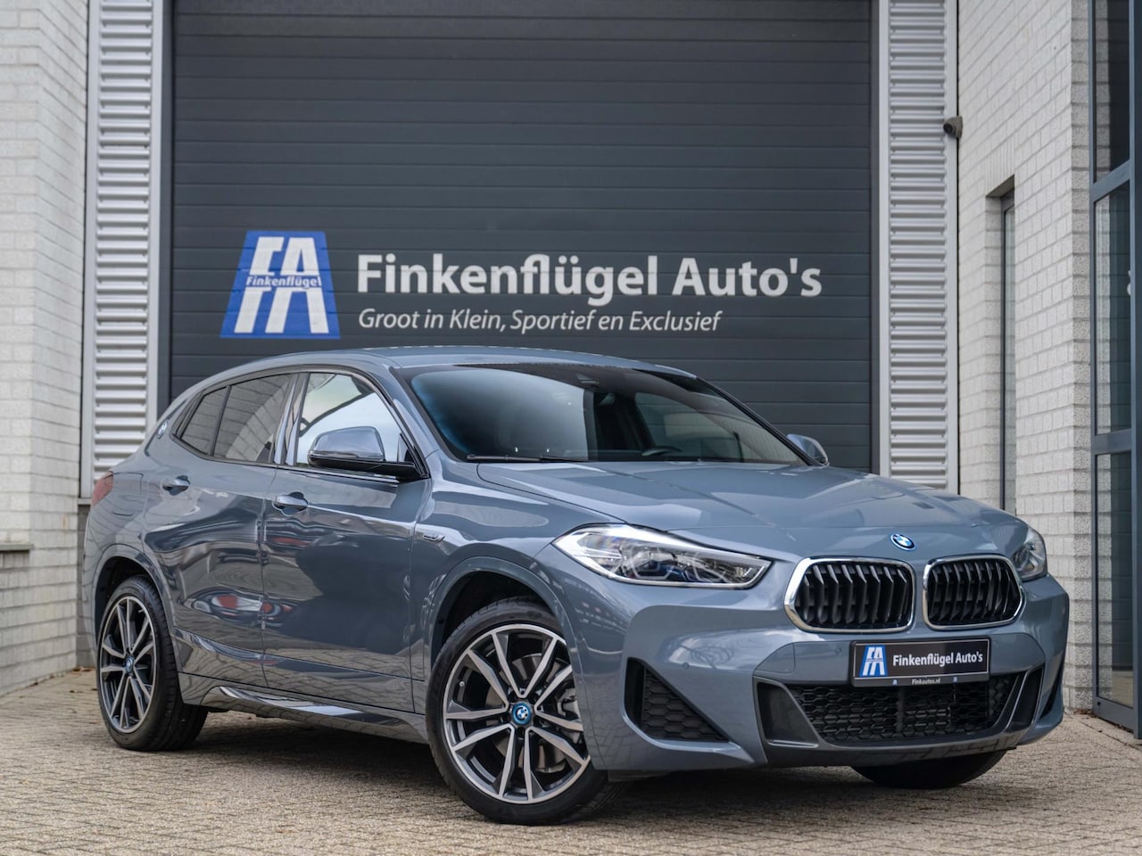 BMW X2 - XDrive25e M-Sport 220 pk |Pano |Memory |Camera |Sfeer |Shadowline | - AutoWereld.nl