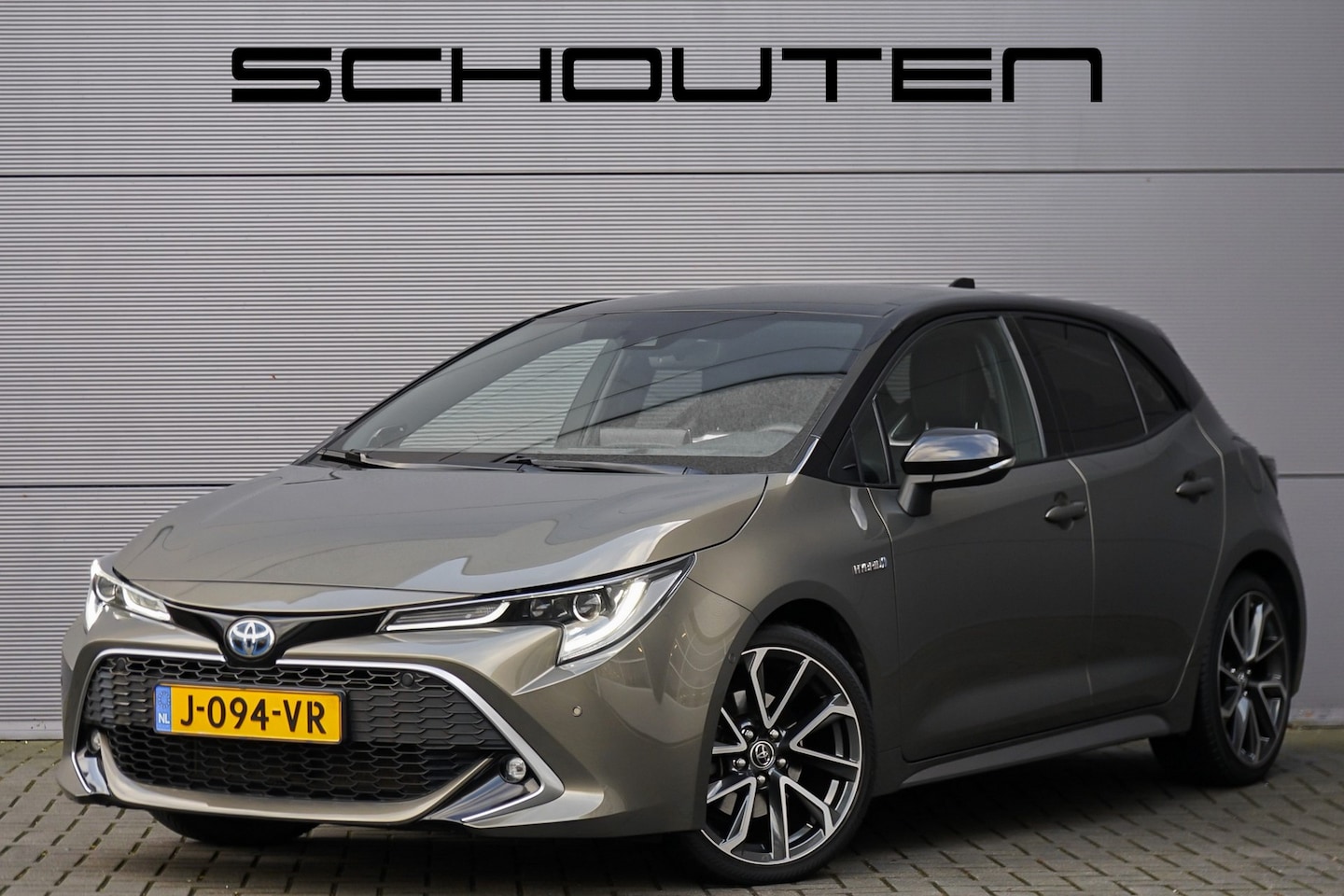 Toyota Corolla - 2.0 Hybrid Premium JBL ACC HUD Leer - AutoWereld.nl