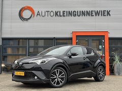 Toyota C-HR - 1.8 Hybrid Executive / Airco / Navi / Achterruitrijcamera / Stoelverwarming /