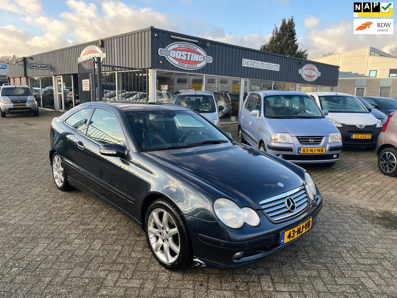 Mercedes-Benz C-klasse Sportcoupé - 220 CDI(st-bekr,navi.clima,6versn,lmv,bj03,2399,-) - AutoWereld.nl