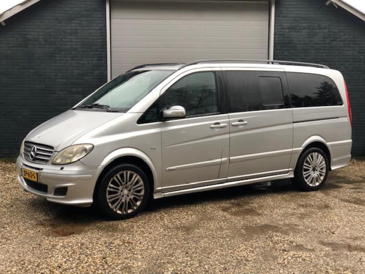 Mercedes-Benz Viano - 3.0 CDI X-clusive Lang 7-PERS./AUTOMAAT - AutoWereld.nl