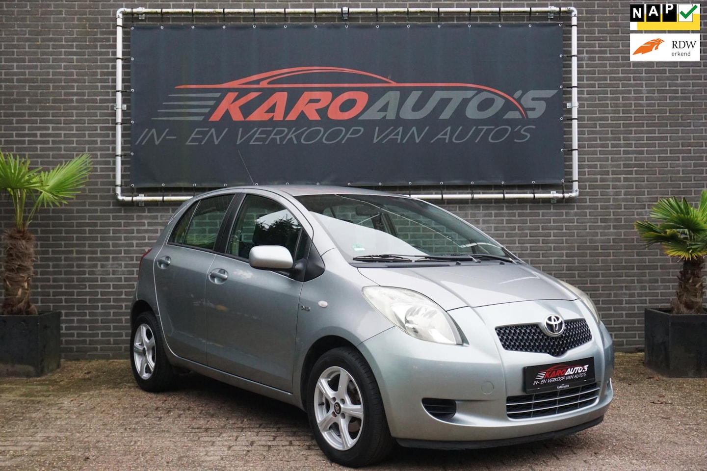 Toyota Yaris - 1.4 D-4D Sol Airco Cruise Elek R Cv MFs Lmv NAP - AutoWereld.nl